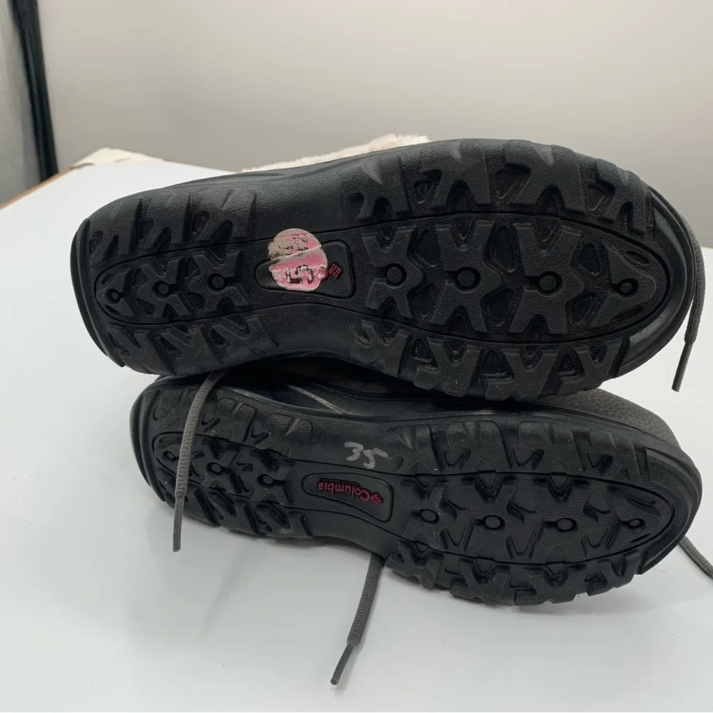 Sorel Girl’s Pink Flurry Boots SZ 1
